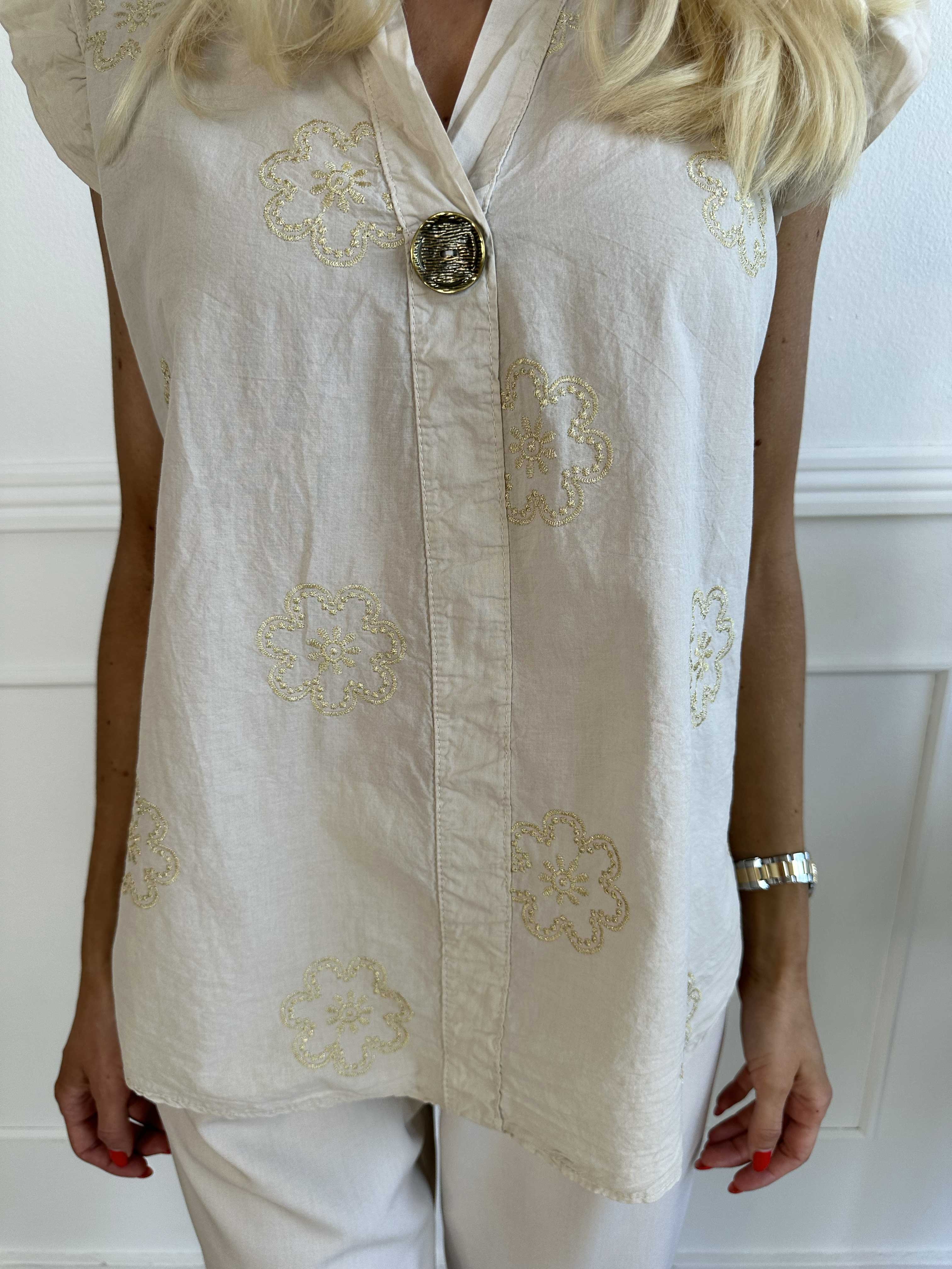 Kreta - Söt tunika i bomull med blommor och volangärmar